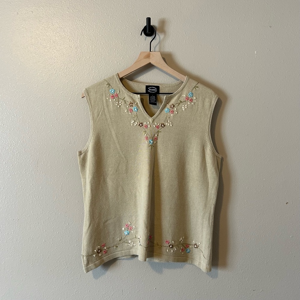 Vintage Tan‎ Sleeveless Shirt L - Designers Studio, Preloved with Minor S…
